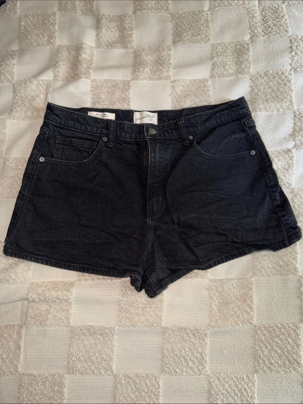 Women’s Black 90’s Cutoff Denim Shorts - Universal Thread